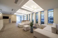 Brown Dot Hotel Signature - غرفة مطلة على الجبل