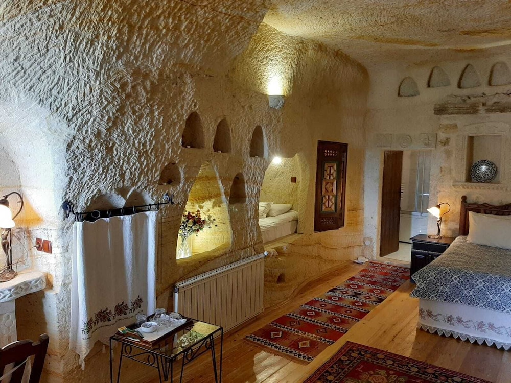 Elkep Evi Cave Hotel