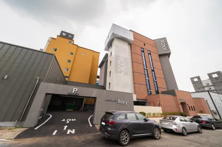 Cheongju Hotel Roxy Отели рядом с достопримечательностью «Университет Чхонджу»