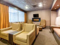 La Quinta Inn & Suites by Wyndham Seattle Downtown Hotels near Amazon Spheres