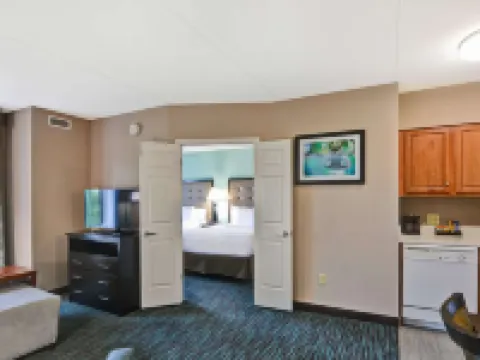 諾福拉諾珀維爾Homewood Suites by Hilton 奧羅拉酒店