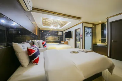 Gunsan Jnk Hotel (City Hall Branch) Hotels near Sinheung-dong Japanese House (Hirotsu House)