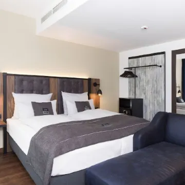 Holiday Inn - the niu, SADDLE FÜRTH by IHG