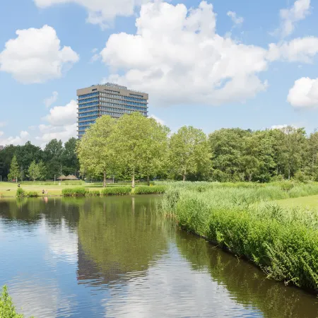 Leonardo Hotel Amsterdam Rembrandtpark Отели рядом с достопримечательностью «Слотерварт»