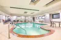 Holiday Inn Express & Suites Longview North Hotels in Longview