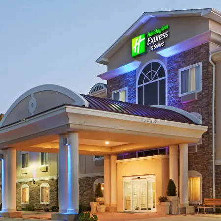 Holiday Inn Express & Suites MERIDEN by IHG