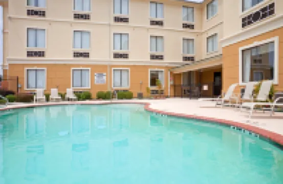 Holiday Inn Express & Suites MOUNT PLEASANT by IHG