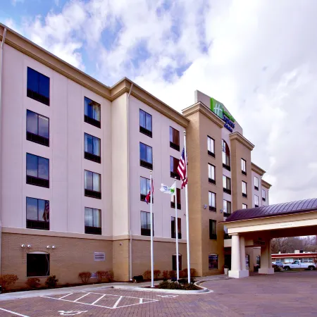 Holiday Inn Express & Suites Knoxville West - Oak Ridge by IHG