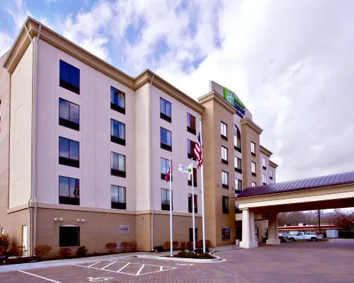 Holiday Inn Express & Suites Knoxville West - Oak Ridge by IHG Hotels in Anderson County