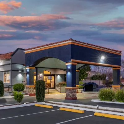 Best Western Inn Santa Clara Отели рядом с достопримечательностью «Сантана Роу»