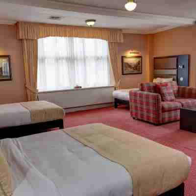 Rogerthorpe Manor Hotel Rooms