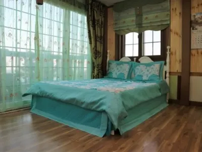 Uljin Yellow Garden Pension Hotels near Seongnyugul Cave