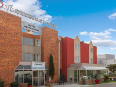 The Originals City Hôtel Marseille Aéroport Hotels in Vitrolles