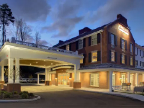Hampton Inn & Suites Manchester Hotels in Manchester