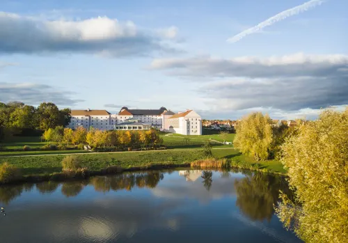 B&B HOTEL near Disneyland® Paris Hotels in Маньї-ле-Онгр