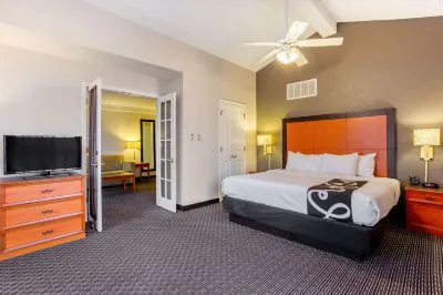 La Quinta Inn by Wyndham Champaign Hotels near Main Quad