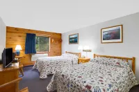 Super 8 by Wyndham Lake George/Warrensburg Area Hotels in Lake George