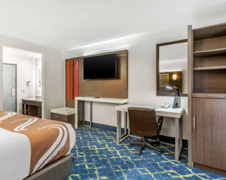 Quality Inn Murfreesboro-University Area Hotels in Murfreesboro