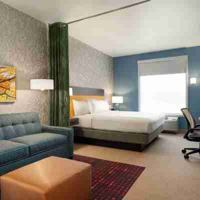 Home2 Suites by Hilton Martinsburg Rooms