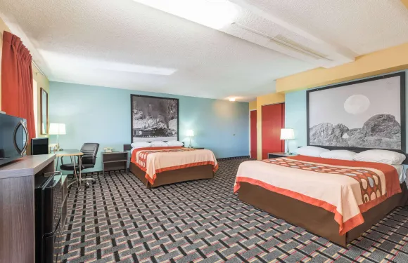 亨德森東北丹佛速8酒店