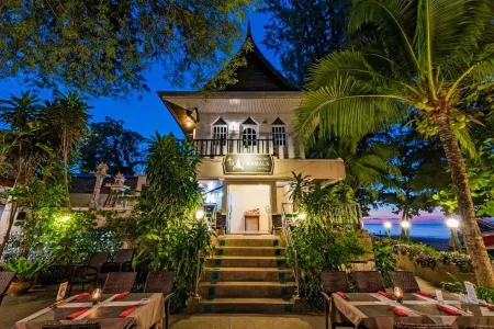 泰卡瑪拉海濱飯店