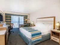 Wyndham Virginia Beach Oceanfront Hotels near Cavalier Park