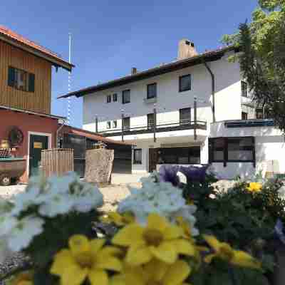 Hotel Weißbräu Hotel Exterior