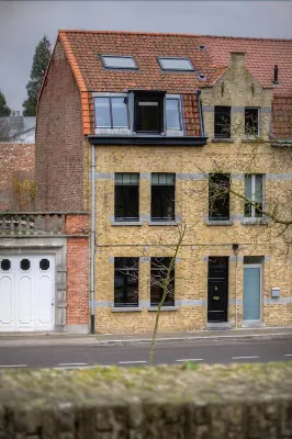 Menin Gate House  1 Hotels in Ieper