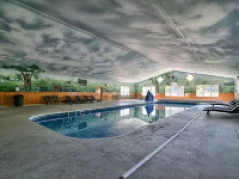 Cabot Inn & Suites Hotels in Coos County