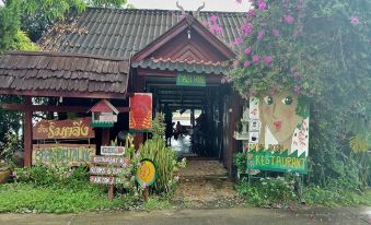 Baan Rimtaling Guest House