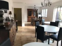 Chambre d'hôtes Costa Belle Hotels in Lunel