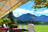 Hotel Cafe Fuggerhof Hotel di Oberstdorf