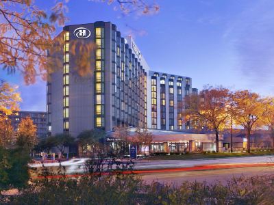 Hilton Rosemont Chicago O'Hare