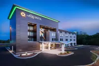La Quinta Inn & Ste by Wyndham Wisconsin Dells- Lake Delton Hotel a 