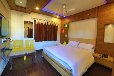Hotel Mamta Palace, 500 Meters from Nakki Lake