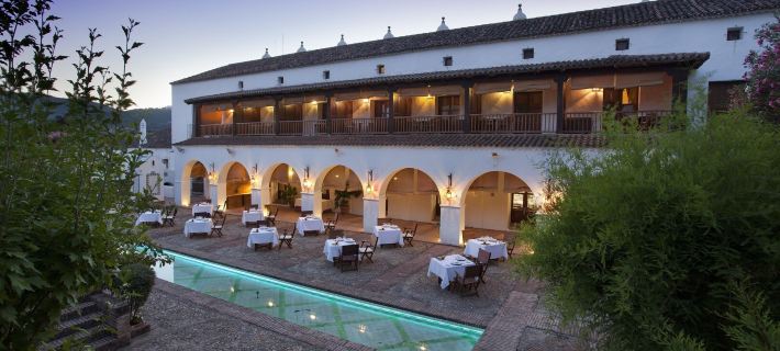 Parador de Guadalupe Отели в г. Касерес