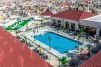Iridium Hotel - Kolam Renang