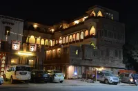 Hotel Harasar Haveli Hoteles cerca de Jyotish number 1