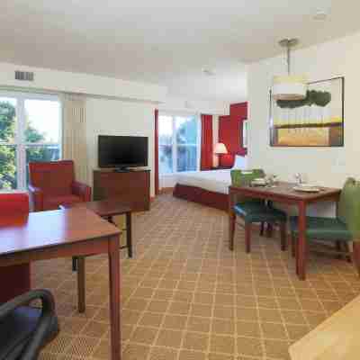 Residence Inn Flint Grand Blanc Rooms