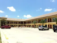 Boca Chica Inn and Suites - Bãi đậu xe