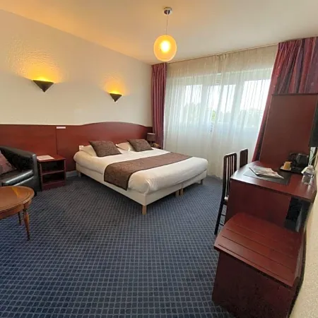 Hôtel Fontaine, Morlaix Отели в г. Морле