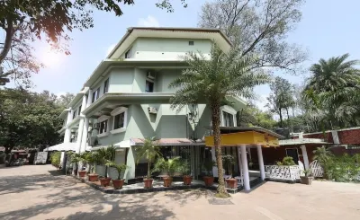 Jaffer Bhai's Brickland Hotel Hotels in der Nähe von Sherbaug