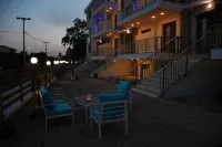 Theano Luxury Suites Hotels in Ormos Panagias