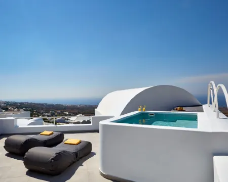 Aperanto Suites Hotels in Finikia