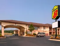 Super 8 by Wyndham Decatur Priceville Hotels near Wheeler National Wildlife Refuge Visitor Center