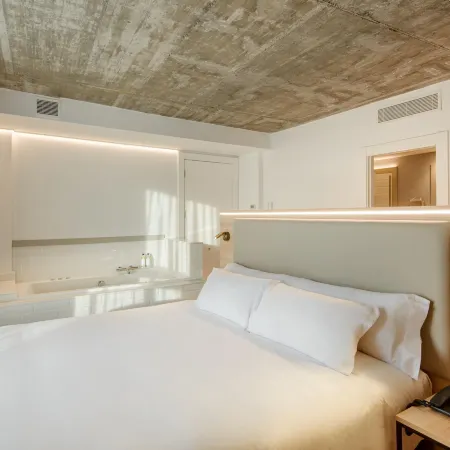 Sercotel Granada Suites