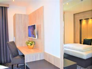 Hotel Business Bay ( Das ehemalige Staycation Hotel )