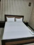 New Madina Hotel Отели рядом с Аэропорт Фейсалабад