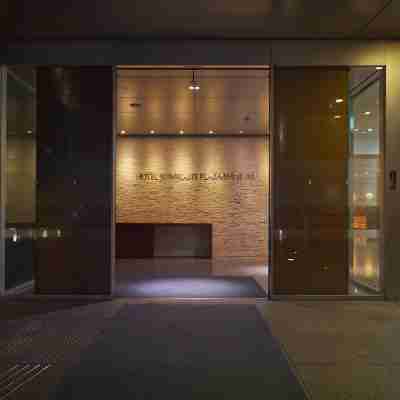 ホテルサンルートプラザ新宿 Hotel Exterior