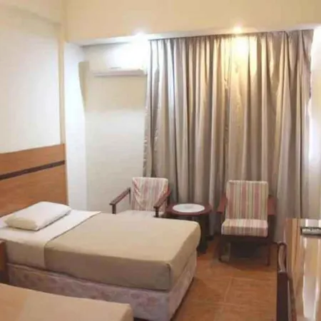 Paradise Hotel